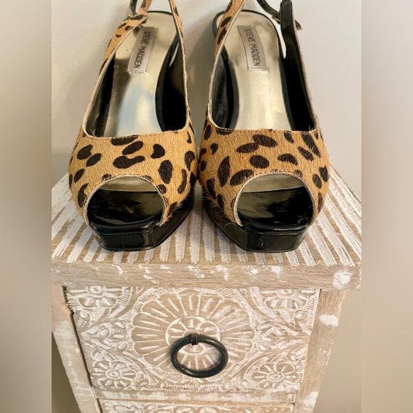 Steve Madden Leopard Print / Peep Toe / Slingback Heels - 7.5 - Picture 4 of 5